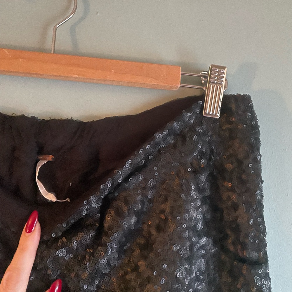 Men's Black Textured Pants - Picture 2 of 4